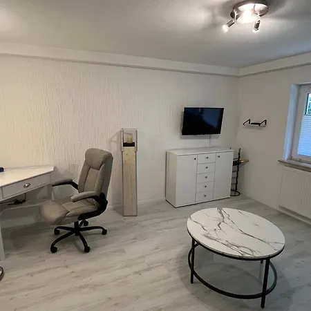 Meisteroffice Im Sackgaessle, Ebenerdige Elw 50qm, Terrasse, Vollwertige Kueche, Naehe Ulm