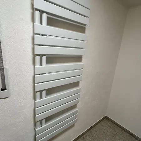 Apartamento Meisteroffice Im Sackgaessle, Ebenerdige Elw 50qm, Terrasse, Vollwertige Kueche, Naehe Ulm *